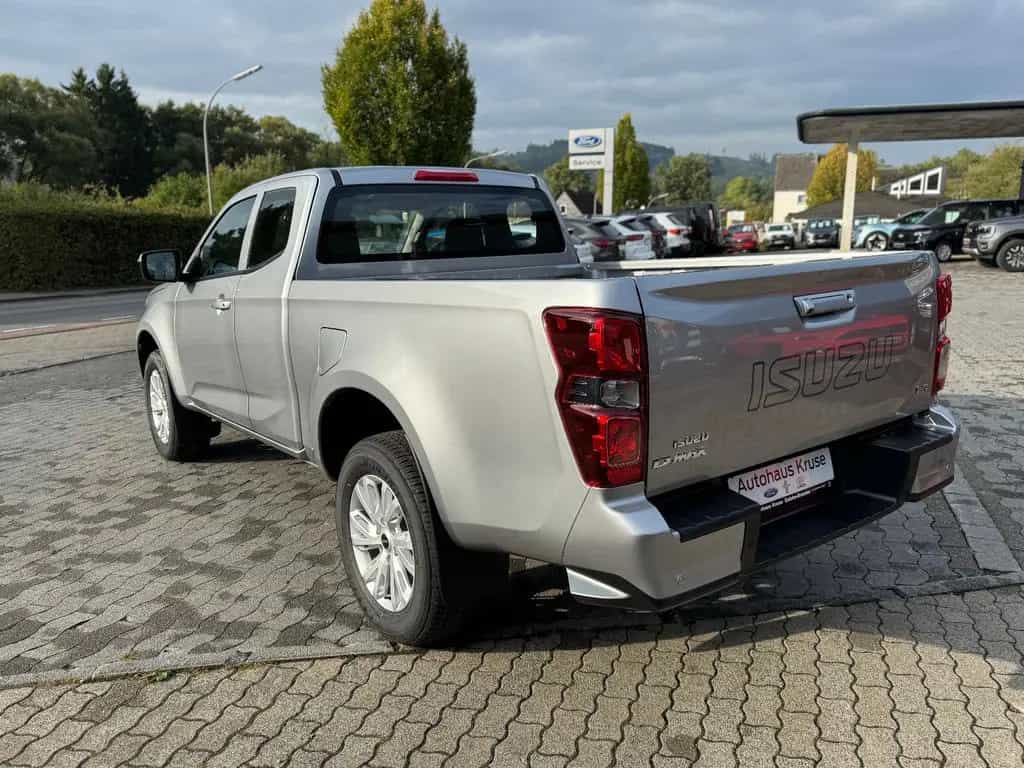 Isuzu D-Max Space Cab 4x4 Aut. LS 120kW null-photo-6