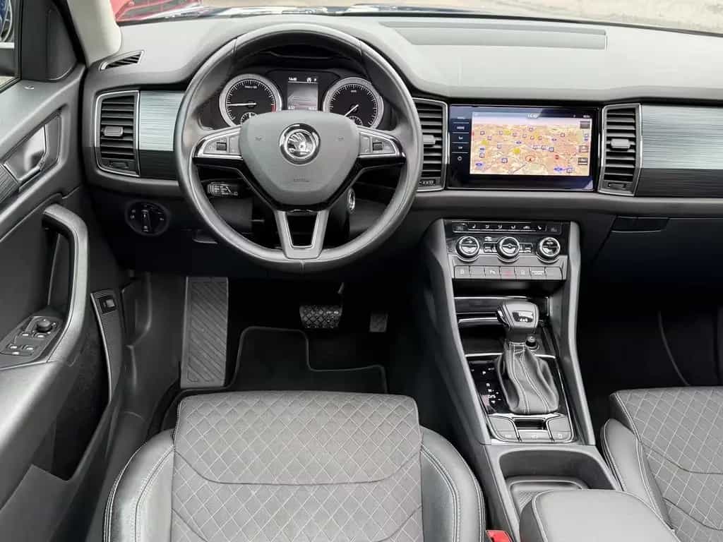 Skoda Kodiaq Ambition 4x4  1Hd/Leder/Navi/Pano/Kamera 12/2017-photo-4