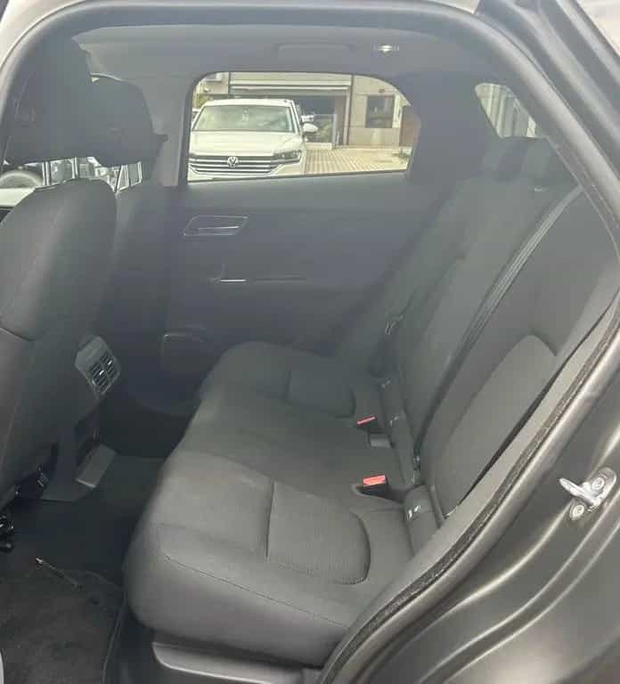 Jaguar F-Pace 2.0 D 180 CV AWD aut. Prestige 01/2018-photo-12