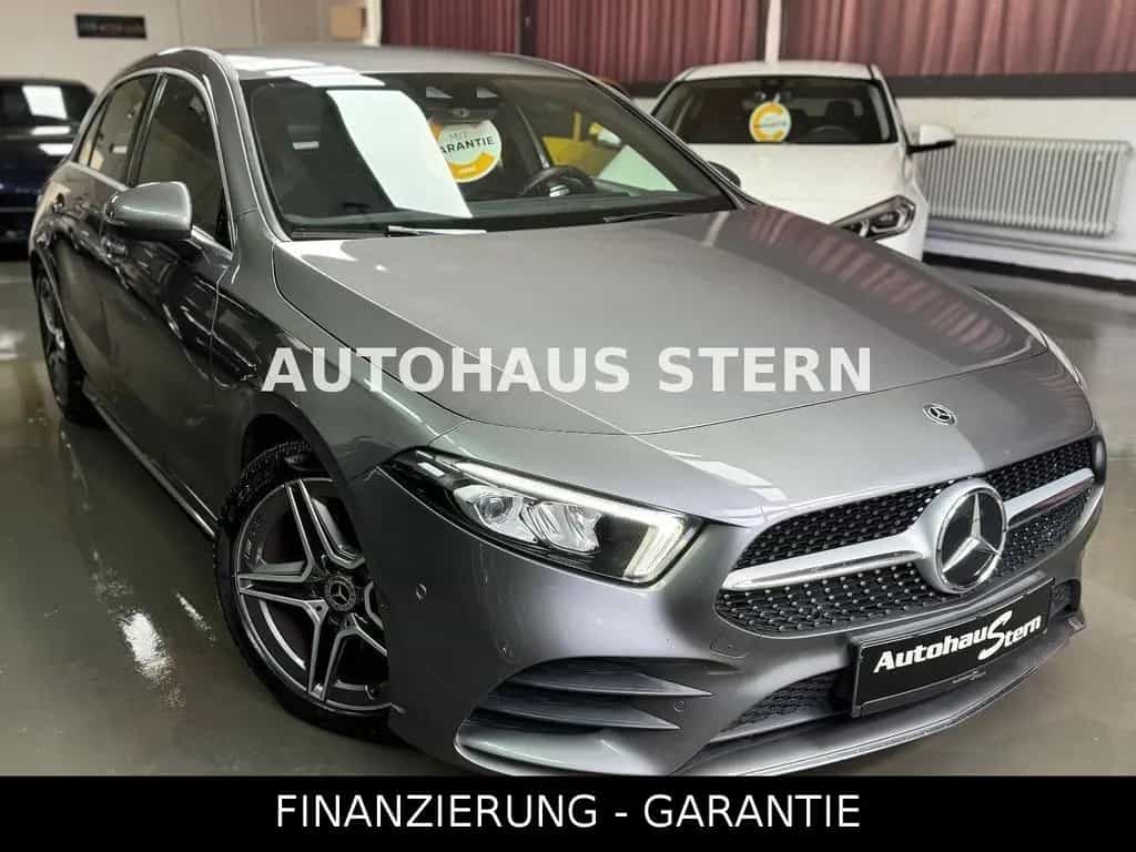 Mercedes-Benz A-Class 200 AMG Line Carplay Kamera LED 8xReifen Spur 11/2018-photo-0