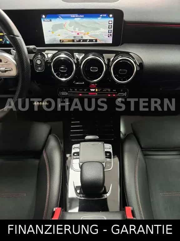 Mercedes-Benz A-Class 200 AMG Line Carplay Kamera LED 8xReifen Spur 11/2018-photo-10