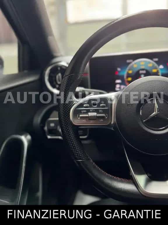 Mercedes-Benz A-Class 200 AMG Line Carplay Kamera LED 8xReifen Spur 11/2018-photo-14