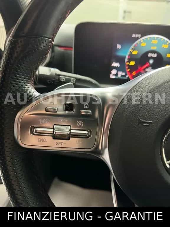 Mercedes-Benz A-Class 200 AMG Line Carplay Kamera LED 8xReifen Spur 11/2018-photo-15