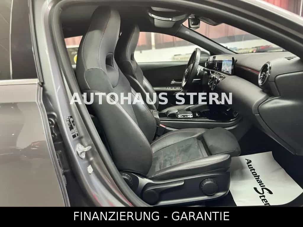 Mercedes-Benz A-Class 200 AMG Line Carplay Kamera LED 8xReifen Spur 11/2018-photo-16