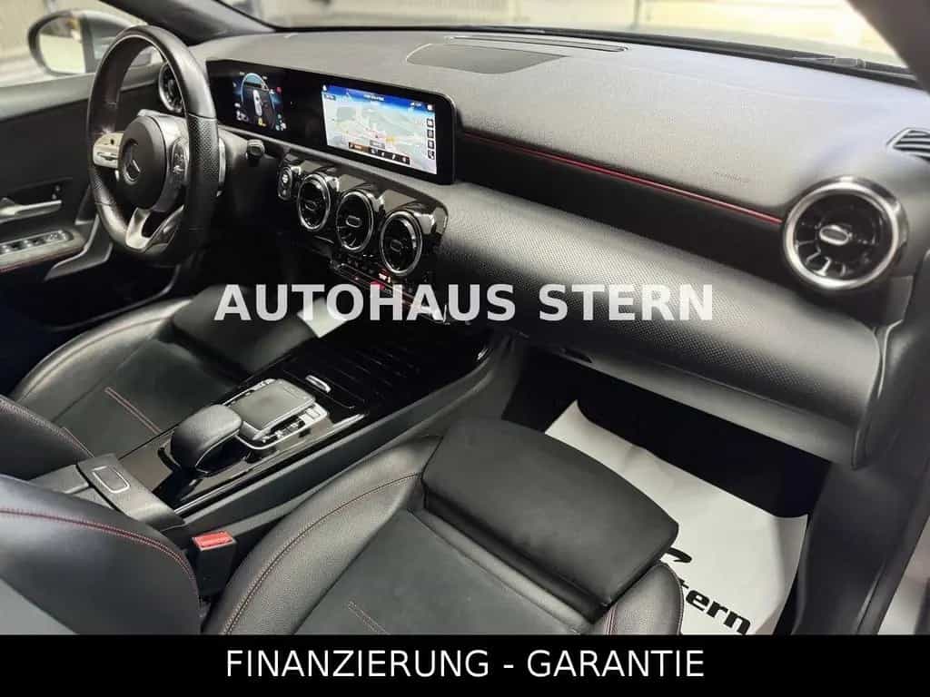 Mercedes-Benz A-Class 200 AMG Line Carplay Kamera LED 8xReifen Spur 11/2018-photo-17