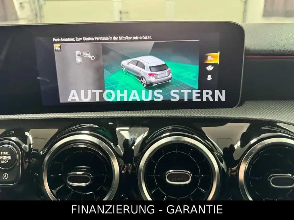 Mercedes-Benz A-Class 200 AMG Line Carplay Kamera LED 8xReifen Spur 11/2018-photo-20