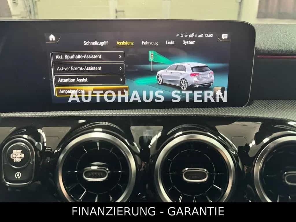 Mercedes-Benz A-Class 200 AMG Line Carplay Kamera LED 8xReifen Spur 11/2018-photo-21