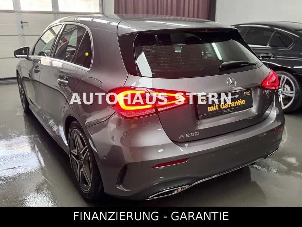 Mercedes-Benz A-Class 200 AMG Line Carplay Kamera LED 8xReifen Spur 11/2018-photo-3