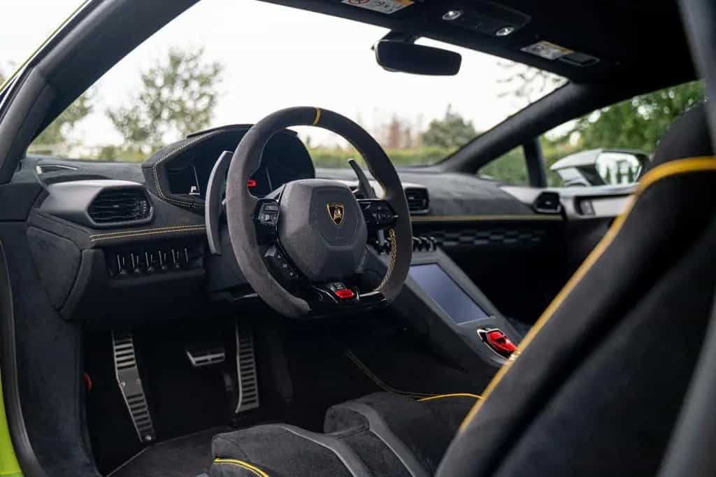 Lamborghini Huracán STO 03/2023-photo-10