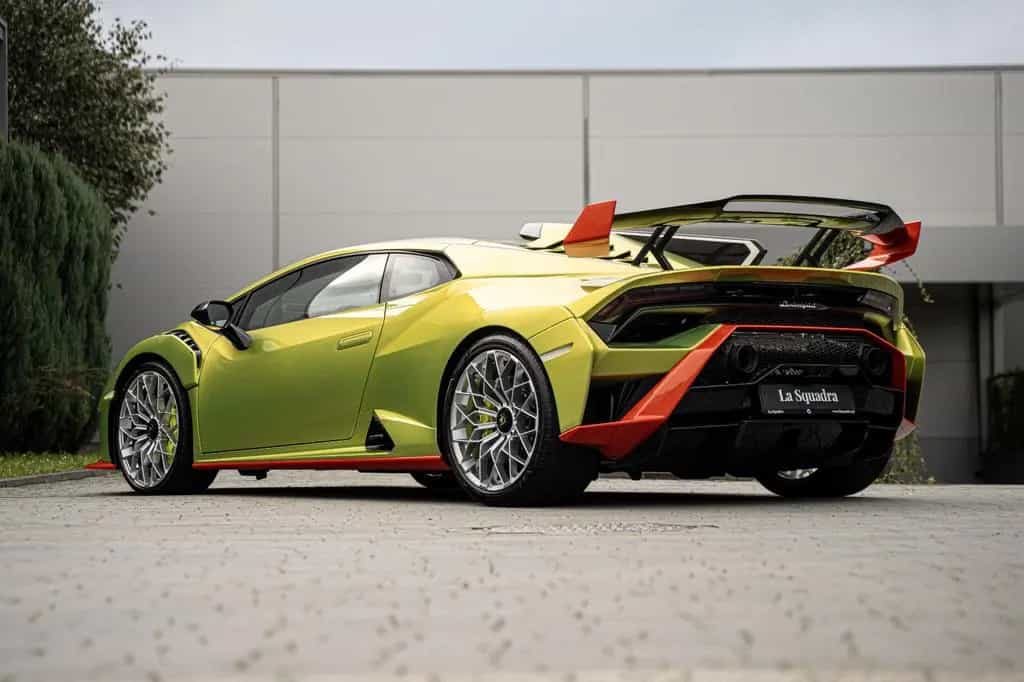 Lamborghini Huracán STO 03/2023-photo-4