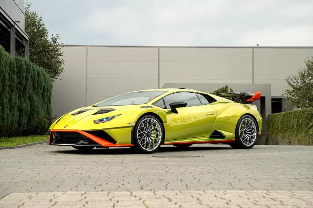 Lamborghini Huracán STO 03/2023-photo-6