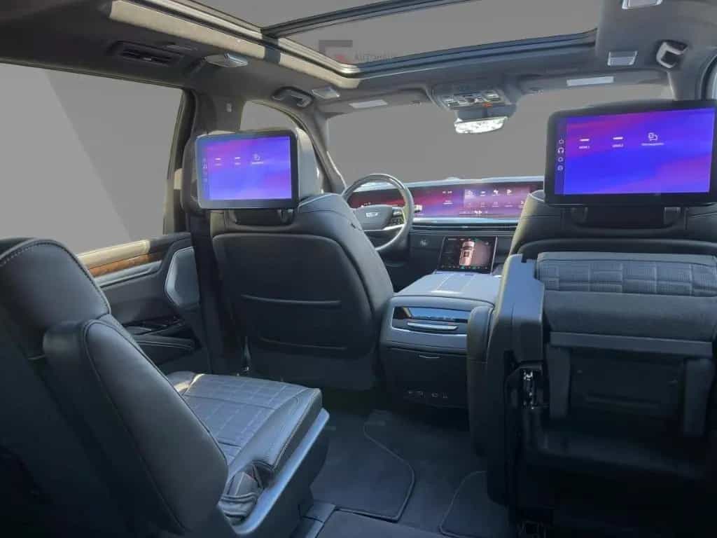 Cadillac Escalade 2026 Sport Platinum 4WD 6.2L V8 48 Mona null-photo-18