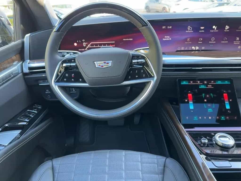 Cadillac Escalade 2026 Sport Platinum 4WD 6.2L V8 48 Mona null-photo-8