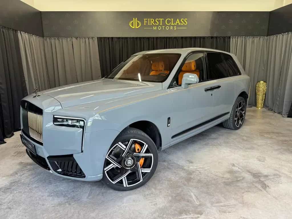 Rolls-Royce Cullinan * Black Badge*MY26 *Footrest* null-photo-4