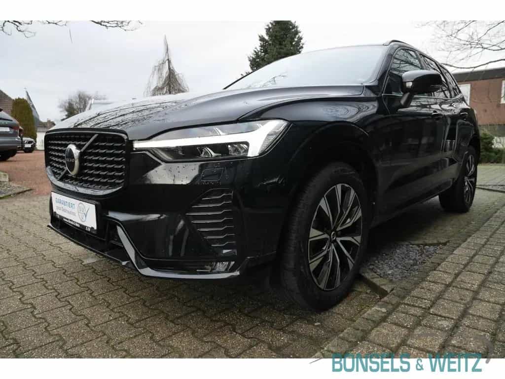Volvo XC60 Plus Dark 2WD Diesel EU6d B4 AUTOMATIK AHK 12/2022-photo-13