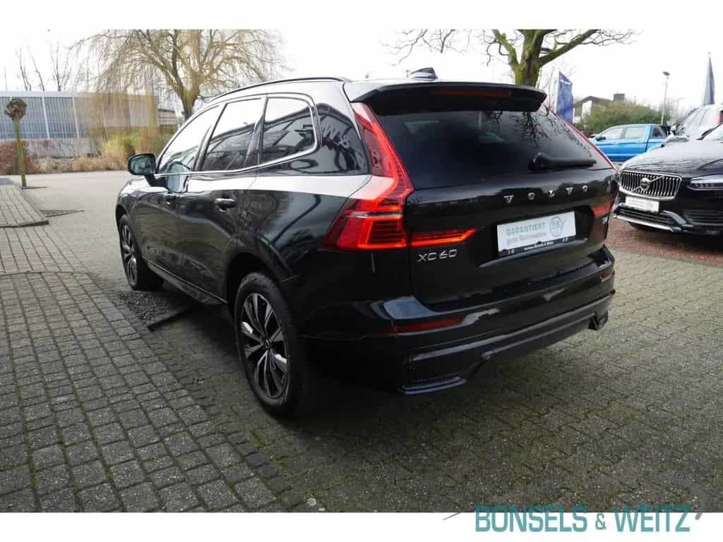 Volvo XC60 Plus Dark 2WD Diesel EU6d B4 AUTOMATIK AHK 12/2022-photo-0