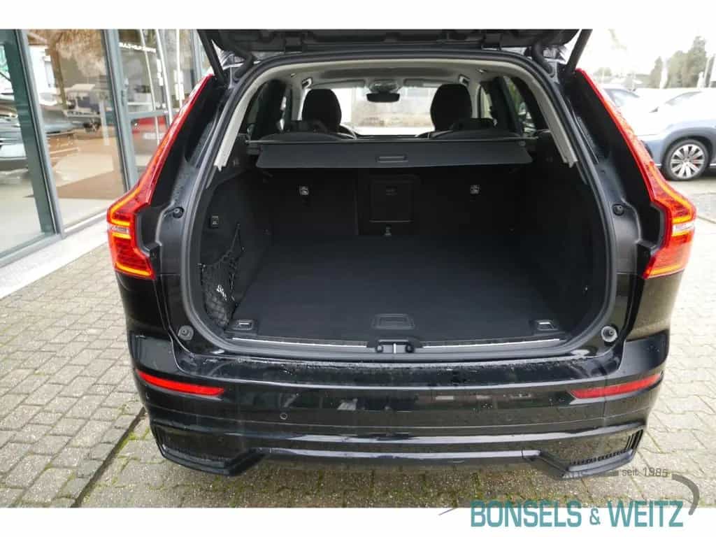 Volvo XC60 Plus Dark 2WD Diesel EU6d B4 AUTOMATIK AHK 12/2022-photo-7