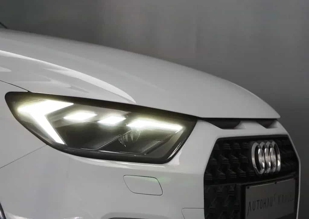 Audi A1 Citycarver Gletscherweiß! Optik-Paket! 03/2020-photo-14