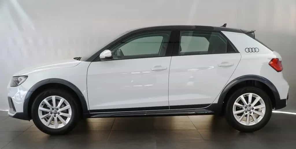 Audi A1 Citycarver Gletscherweiß! Optik-Paket! 03/2020-photo-4