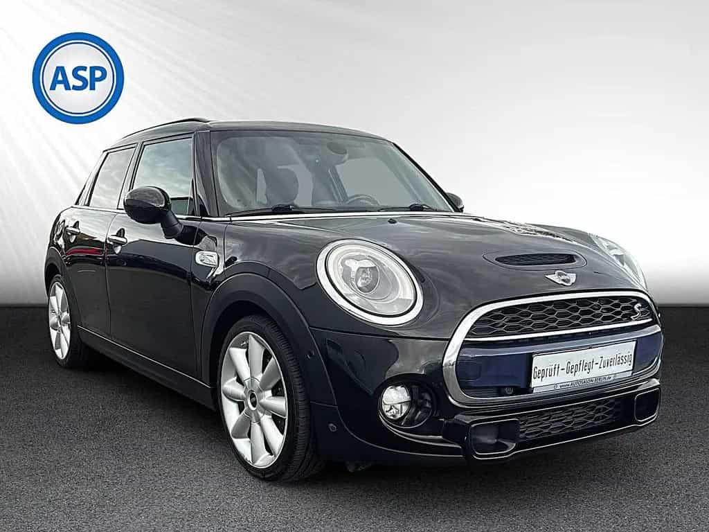 MINI Cooper SD 2.0 Sport-Aut CHILI LED HUD PANO NAVI 03/2017-photo-2