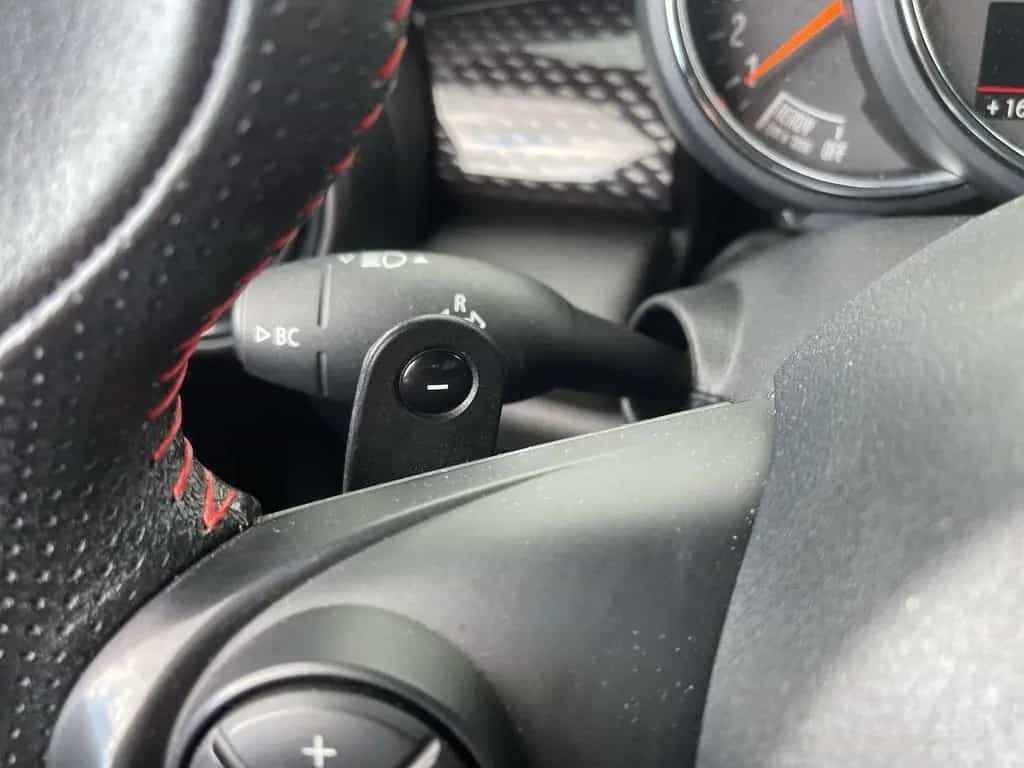 MINI Cooper SD 2.0 Sport-Aut CHILI LED HUD PANO NAVI 03/2017-photo-21