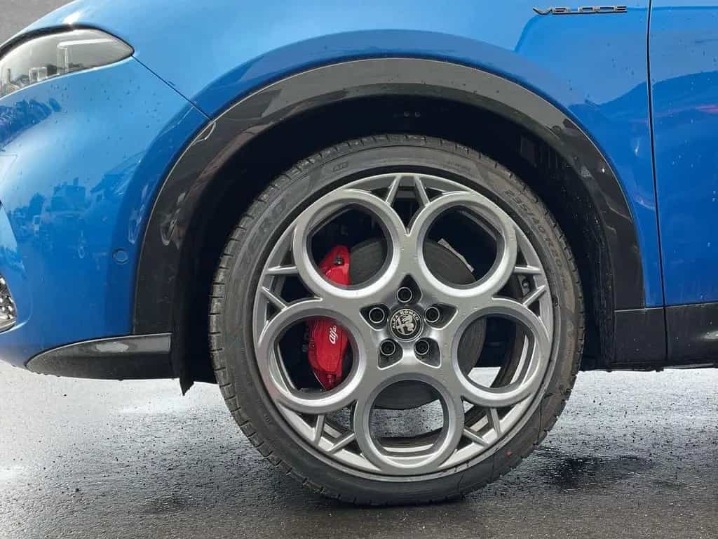Alfa Romeo Tonale Veloce Assistenz-Paket Alcantara Bezüge 12/2023-photo-8