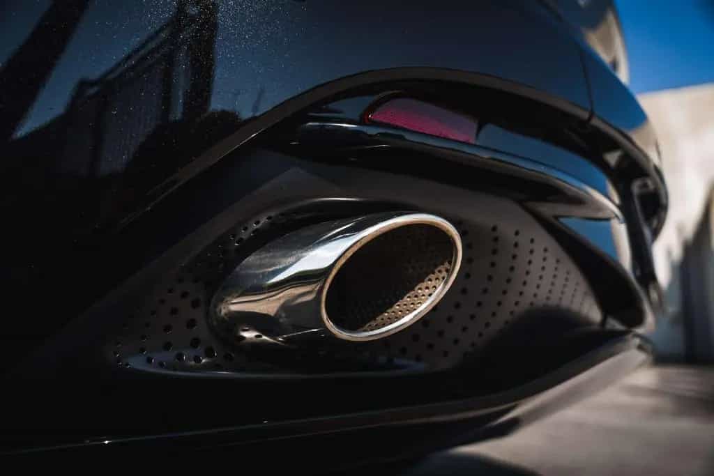 Aston Martin DB12 Bowers   Wilkins / V8 / Sport Seats / VAT 04/2025-photo-11