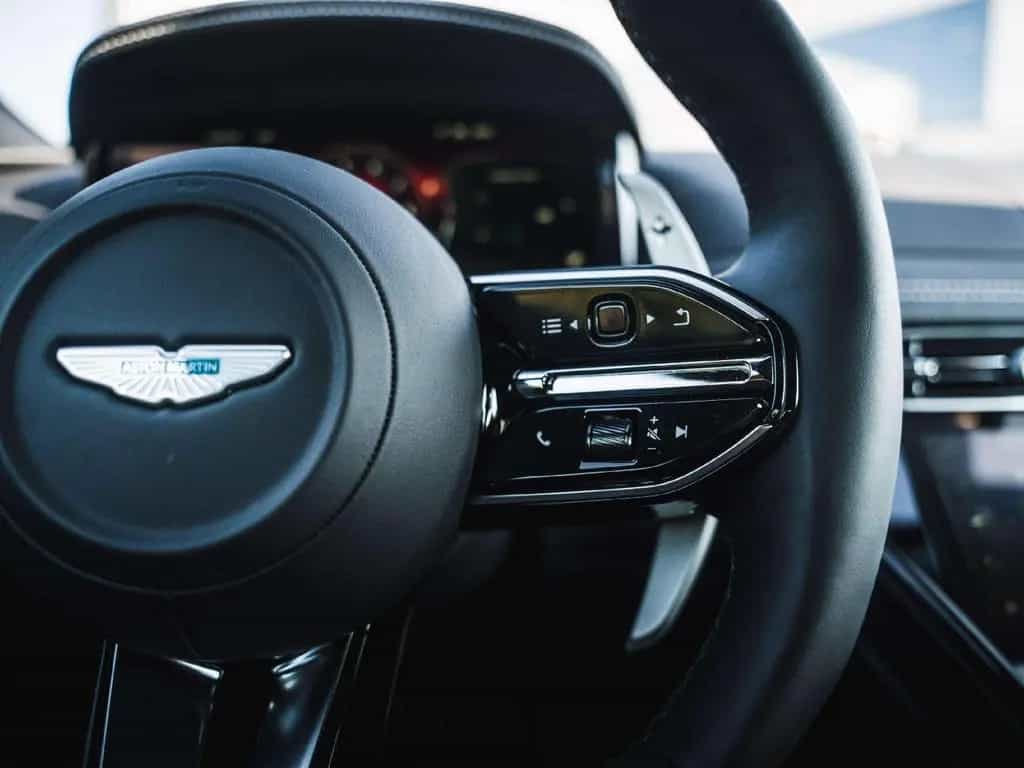Aston Martin DB12 Bowers   Wilkins / V8 / Sport Seats / VAT 04/2025-photo-19