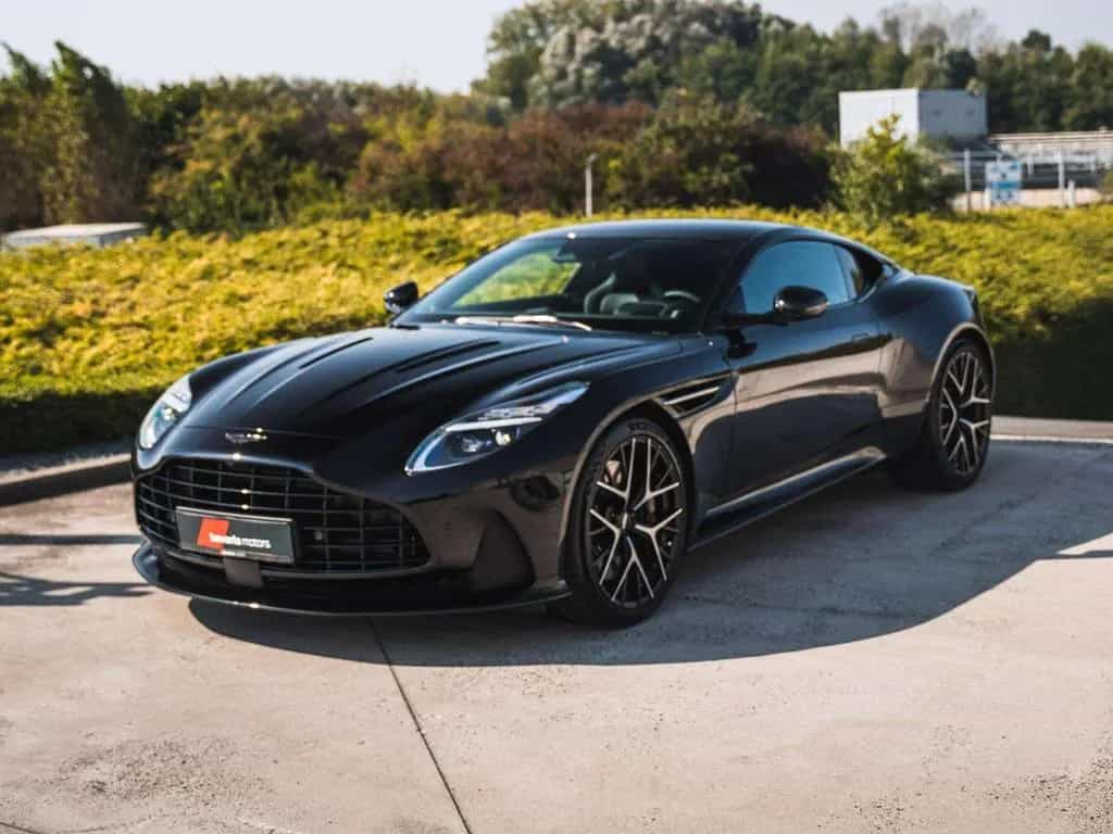 Aston Martin DB12 Bowers   Wilkins / V8 / Sport Seats / VAT 04/2025-photo-2