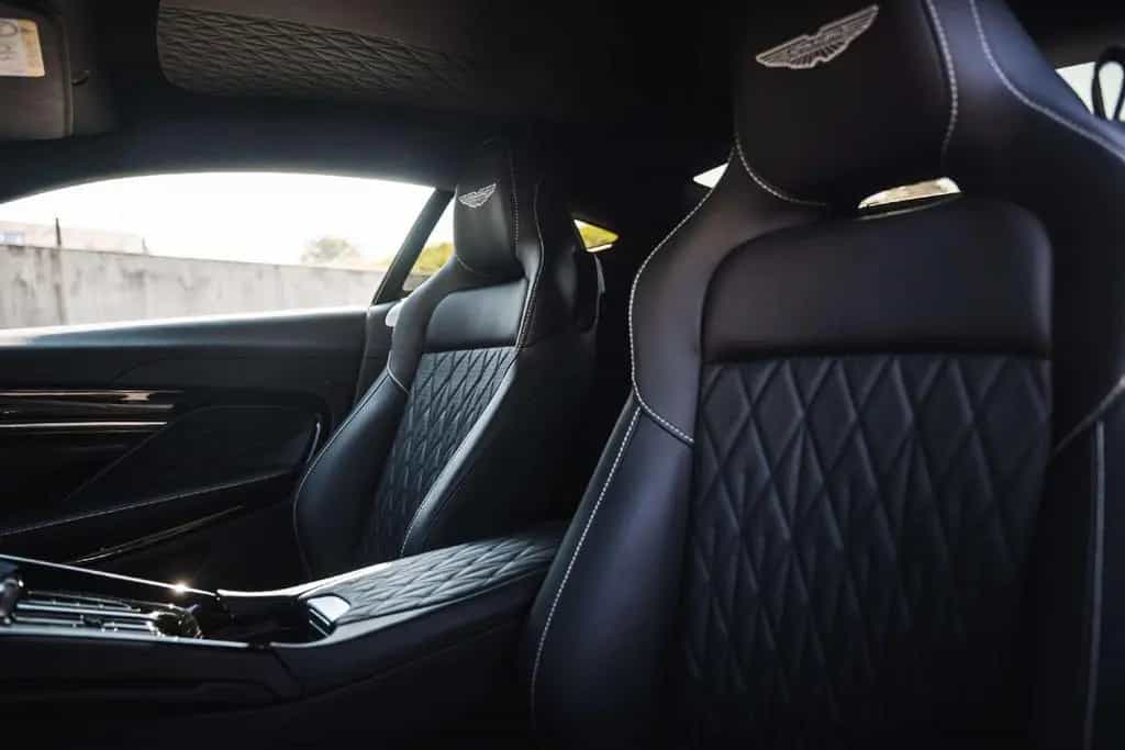 Aston Martin DB12 Bowers   Wilkins / V8 / Sport Seats / VAT 04/2025-photo-21