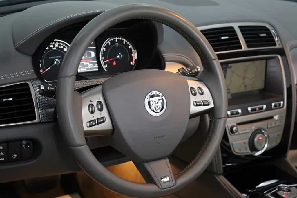 Jaguar XKR Cabrio 5.0 V8 R Performance,Navi,SH+Lüftung 10/2009-photo-9