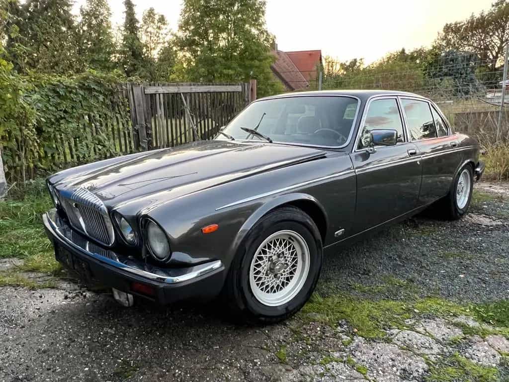 Jaguar XJ Daimler - Double Six/ 1 Halter/ TOP Zustand! 10/1985-photo-0