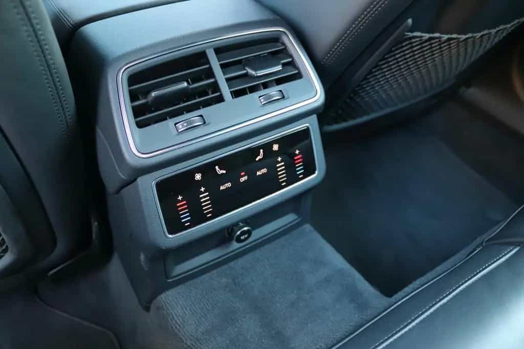 Audi A6 Avant 50 TDI quattro sport HuD Leder 07/2019-photo-16