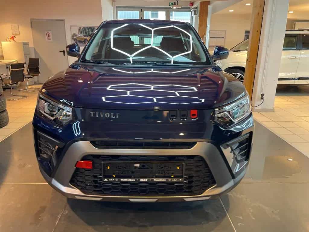 KGM Tivoli Essential 6/MT AWD 4x4 null-photo-0