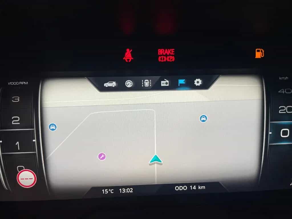 KGM Tivoli Essential 6/MT AWD 4x4 null-photo-18