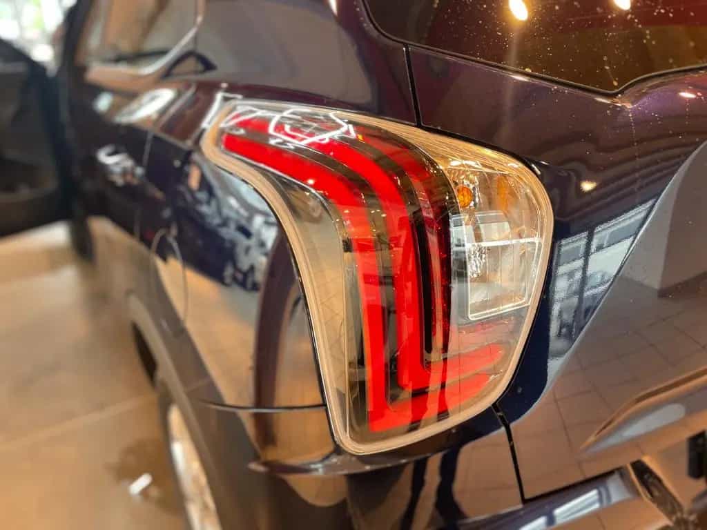 KGM Tivoli Essential 6/MT AWD 4x4 null-photo-32