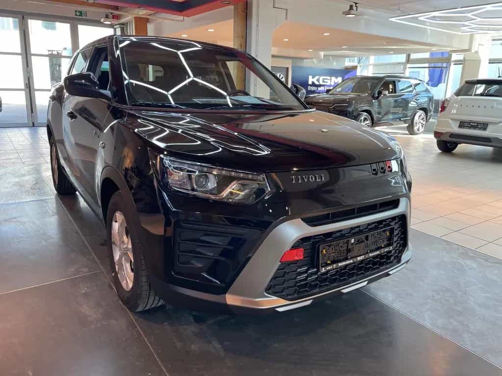 KGM Tivoli Essential 6/MT AWD 4x4 null-photo-0