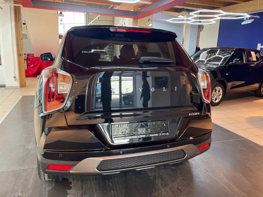 KGM Tivoli Essential 6/MT AWD 4x4 null-photo-11