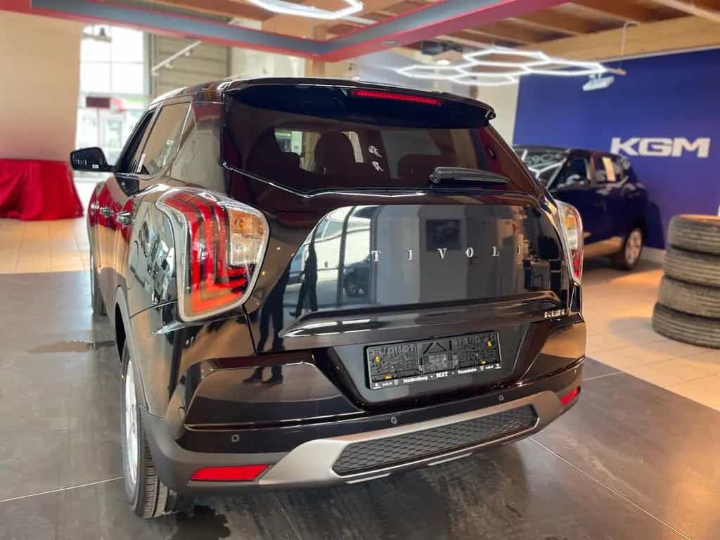 KGM Tivoli Essential 6/MT AWD 4x4 null-photo-12