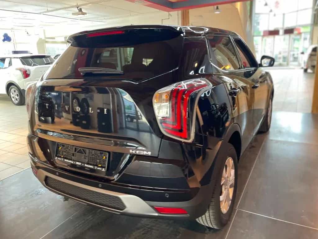 KGM Tivoli Essential 6/MT AWD 4x4 null-photo-13