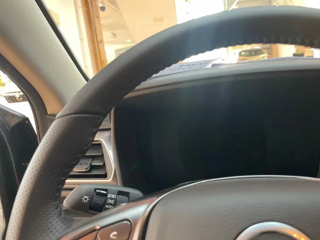 KGM Tivoli Essential 6/MT AWD 4x4 null-photo-34