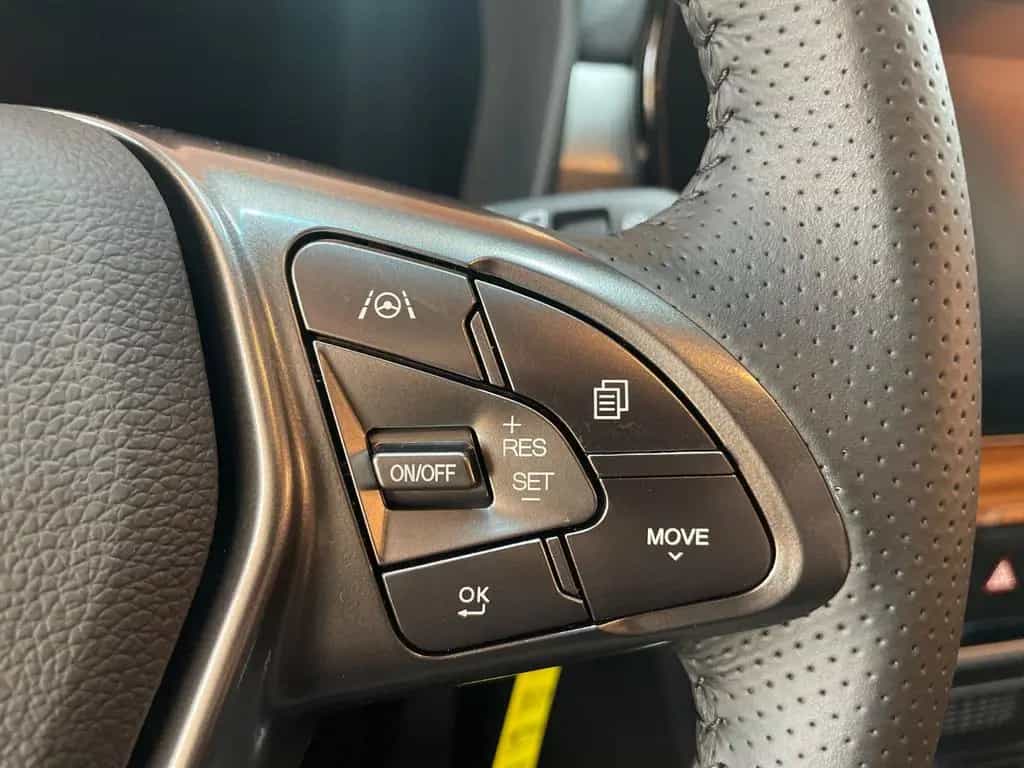 KGM Tivoli Essential 6/MT AWD 4x4 null-photo-36