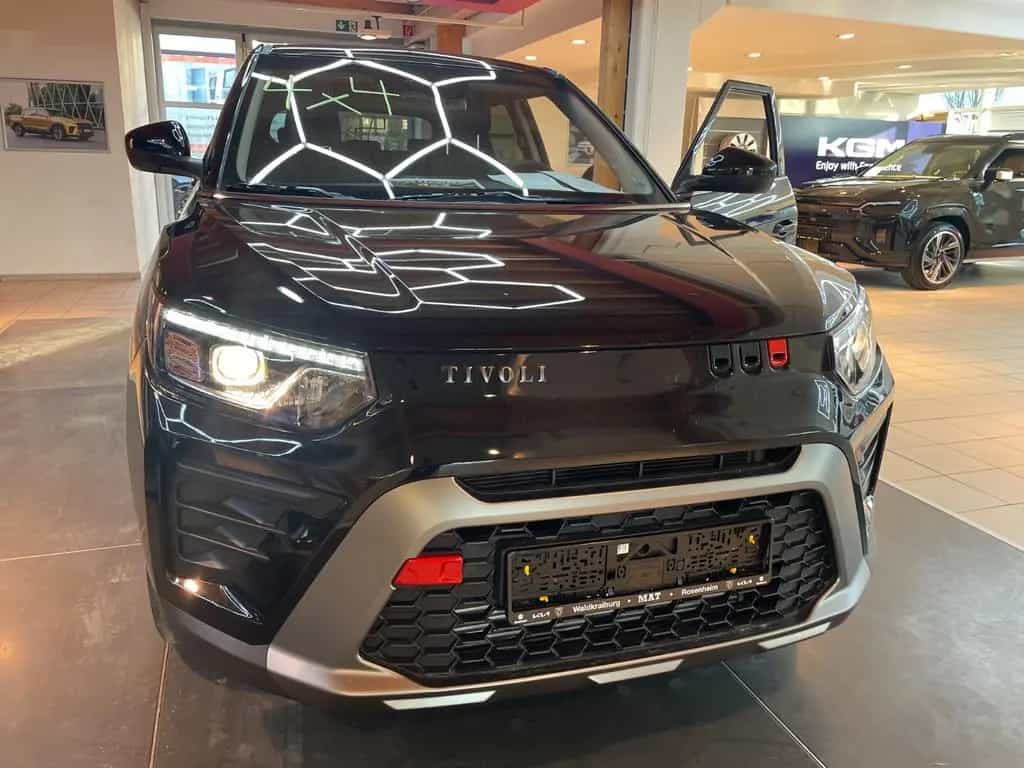 KGM Tivoli Essential 6/MT AWD 4x4 null-photo-41