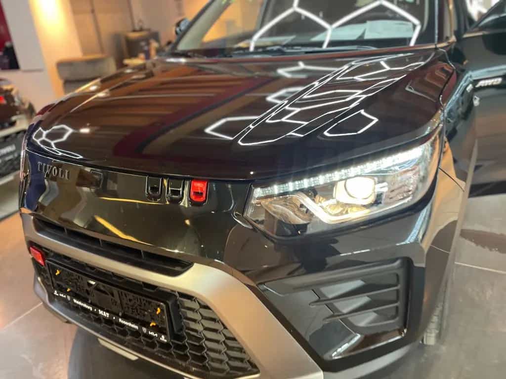 KGM Tivoli Essential 6/MT AWD 4x4 null-photo-43