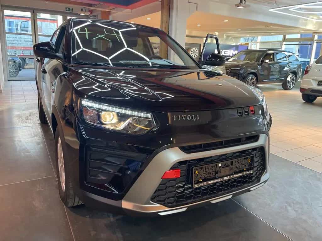 KGM Tivoli Essential 6/MT AWD 4x4 null-photo-44