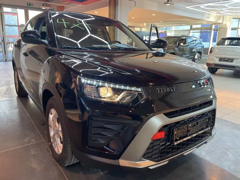 KGM Tivoli Essential 6/MT AWD 4x4 null-photo-46