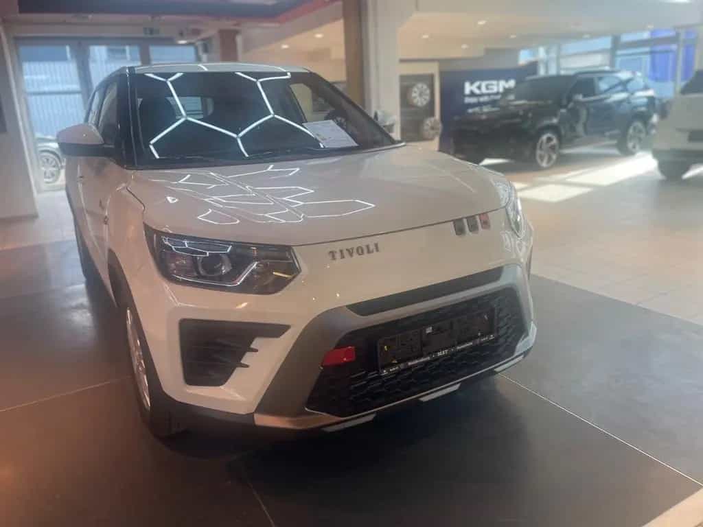 KGM Tivoli Essential 6/MT AWD 4x4 null-photo-20