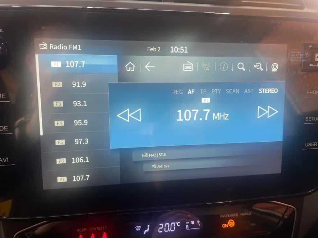 KGM Tivoli Essential 6/MT AWD 4x4 null-photo-5