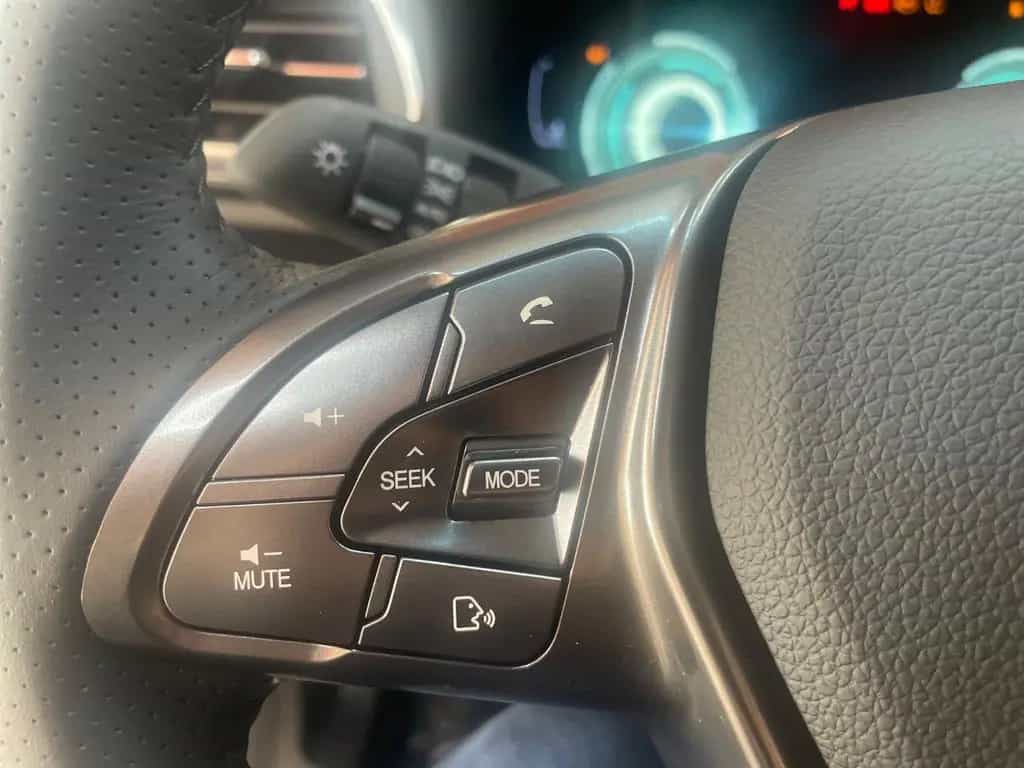 KGM Tivoli Essential 6/MT AWD 4x4 null-photo-6