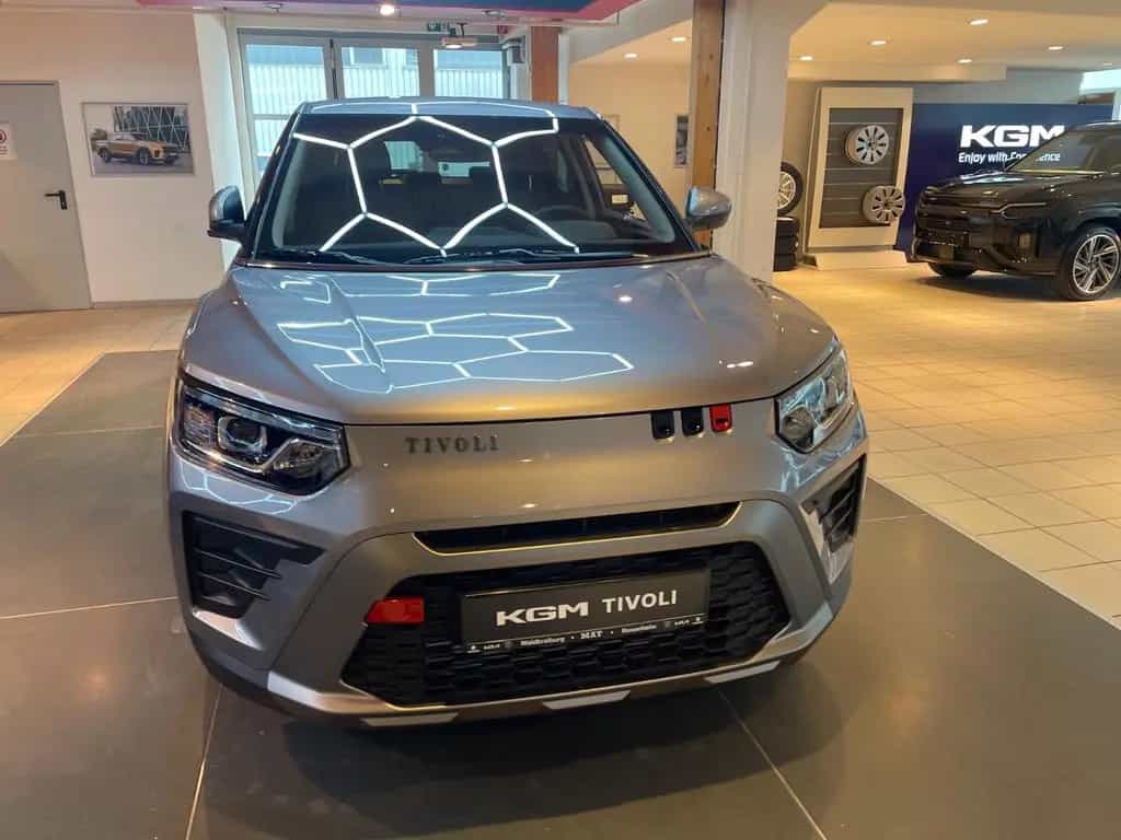 KGM Tivoli Essential 6/MT AWD 4x4 null-photo-0